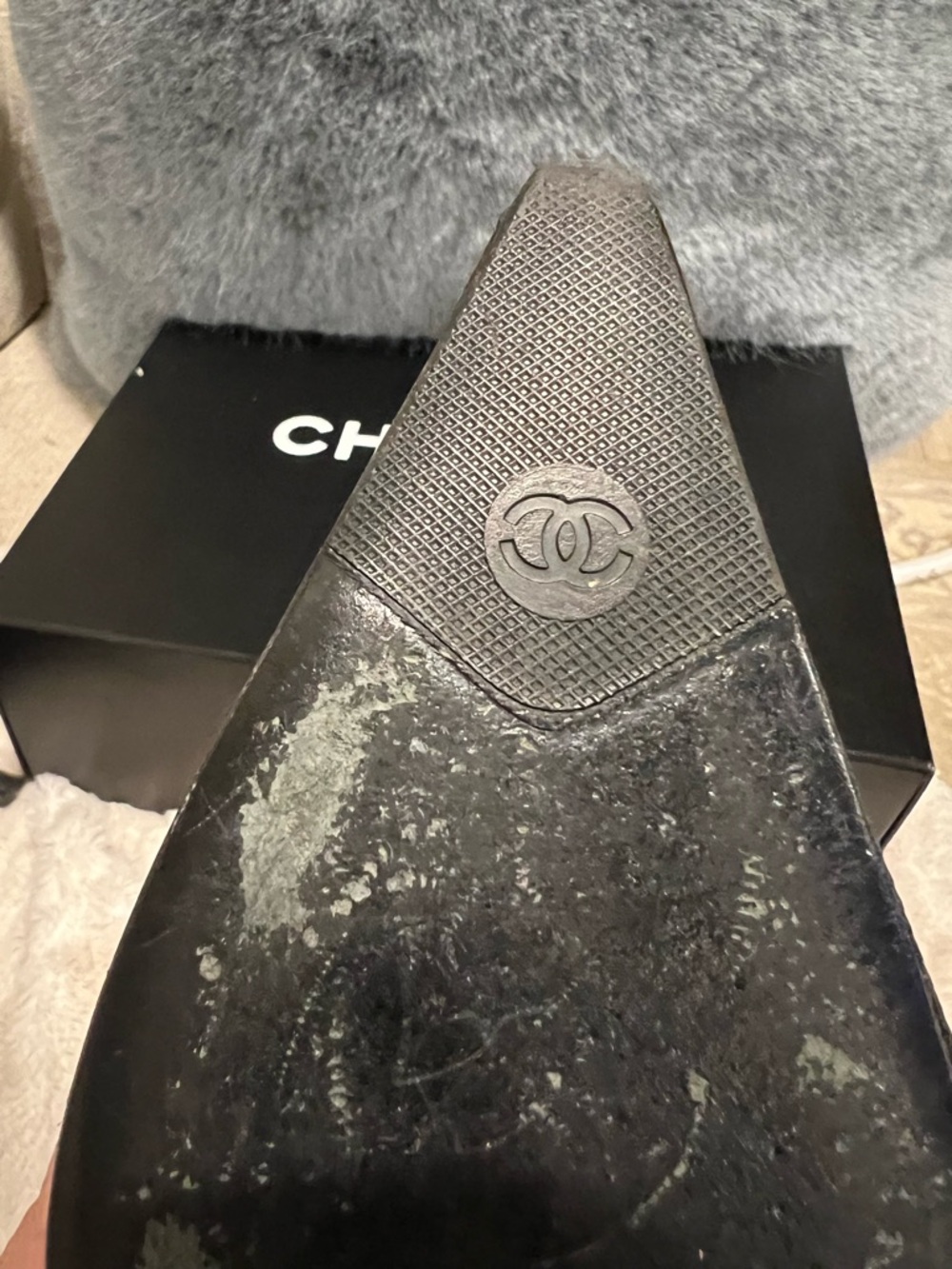 CHANEL Black Suede & Lizard Skin Cap Toed with Kitten Heels - Picture 5 of 10